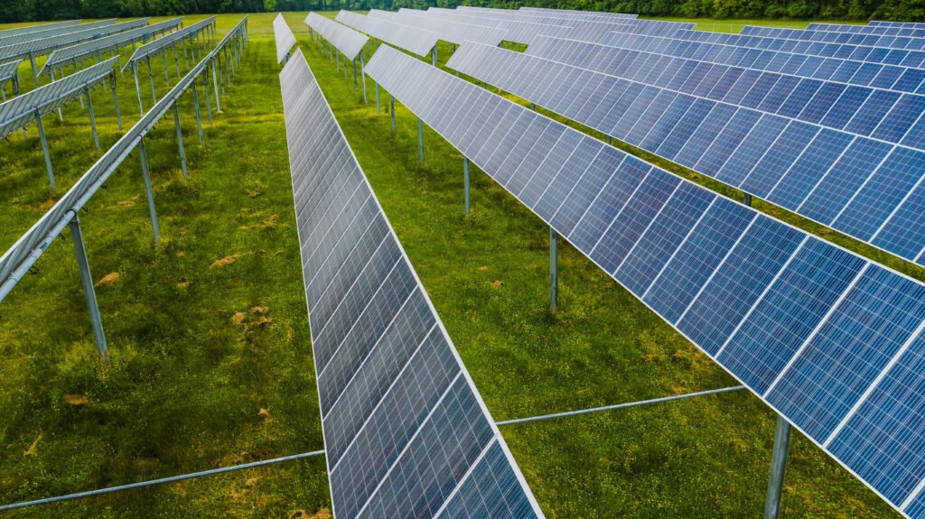 Panneaux photovoltaïques installés en Auvergne-Rhône-Alpes