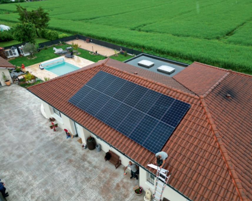 Panneaux photovoltaïques installés en Auvergne-Rhône-Alpes