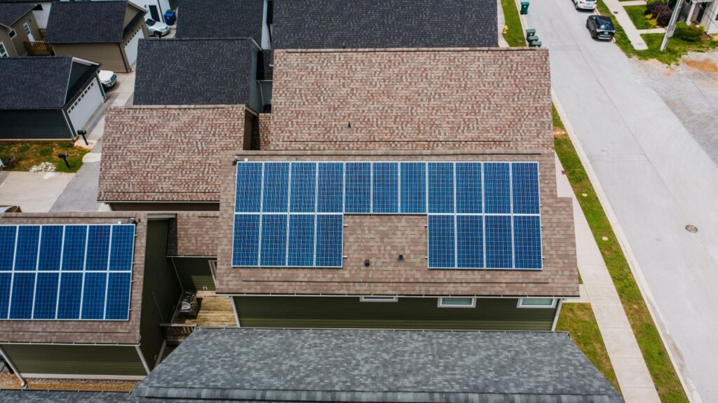 Panneaux photovoltaïques installés en Auvergne-Rhône-Alpes